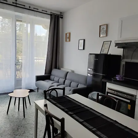 Avec 2 Jusqu'a 6 Voyageurs Proche Centre *