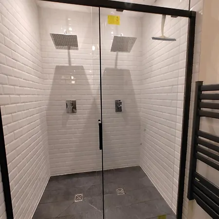 Apartament Avec 2 Jusqu'a 6 Voyageurs Proche Centre *