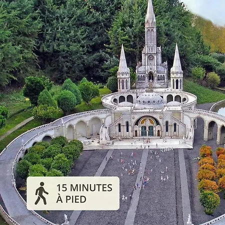 Avec 2 Jusqu'a 6 Voyageurs Proche Centre דירה *